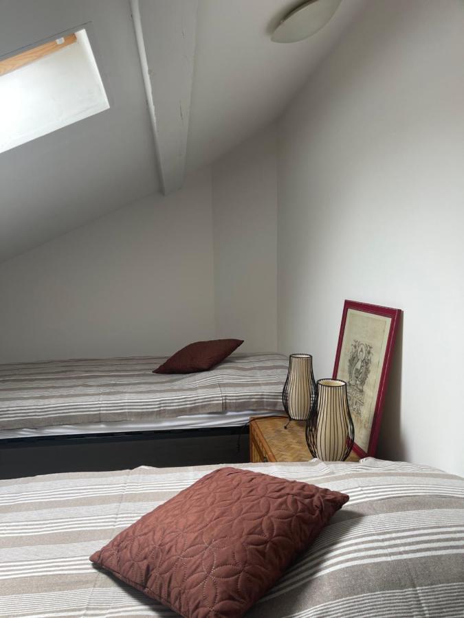 Appartement Climatise Centre-Ville De Narbonne Dans Comble 4 Couchages エクステリア 写真