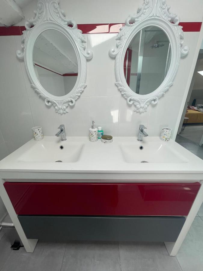 Appartement Climatise Centre-Ville De Narbonne Dans Comble 4 Couchages エクステリア 写真