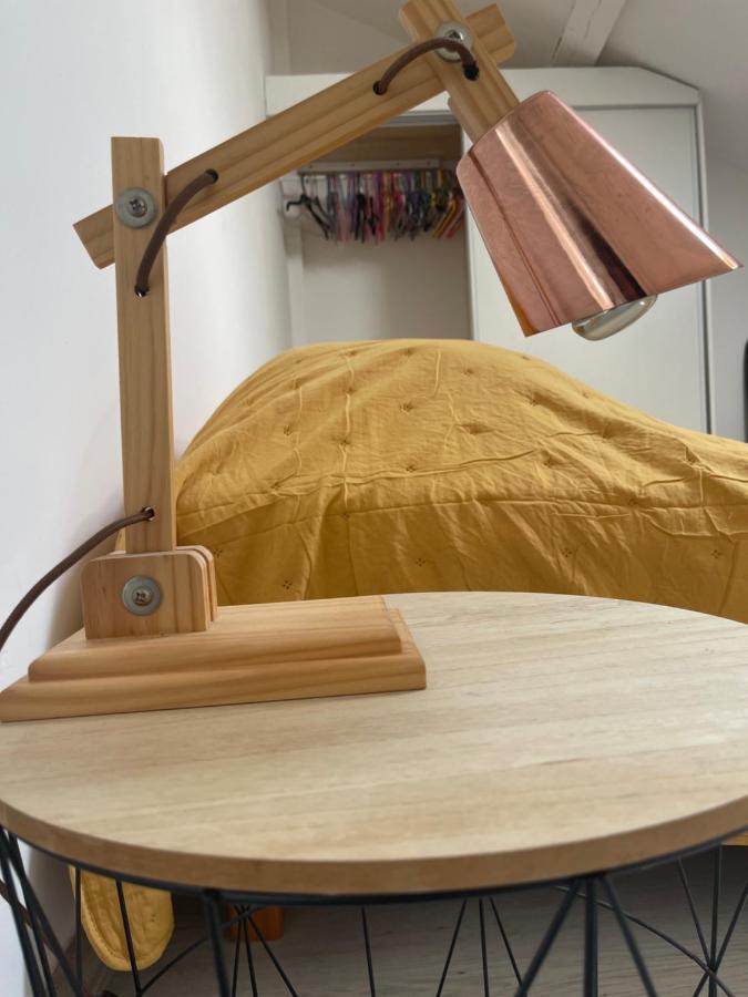 Appartement Climatise Centre-Ville De Narbonne Dans Comble 4 Couchages エクステリア 写真